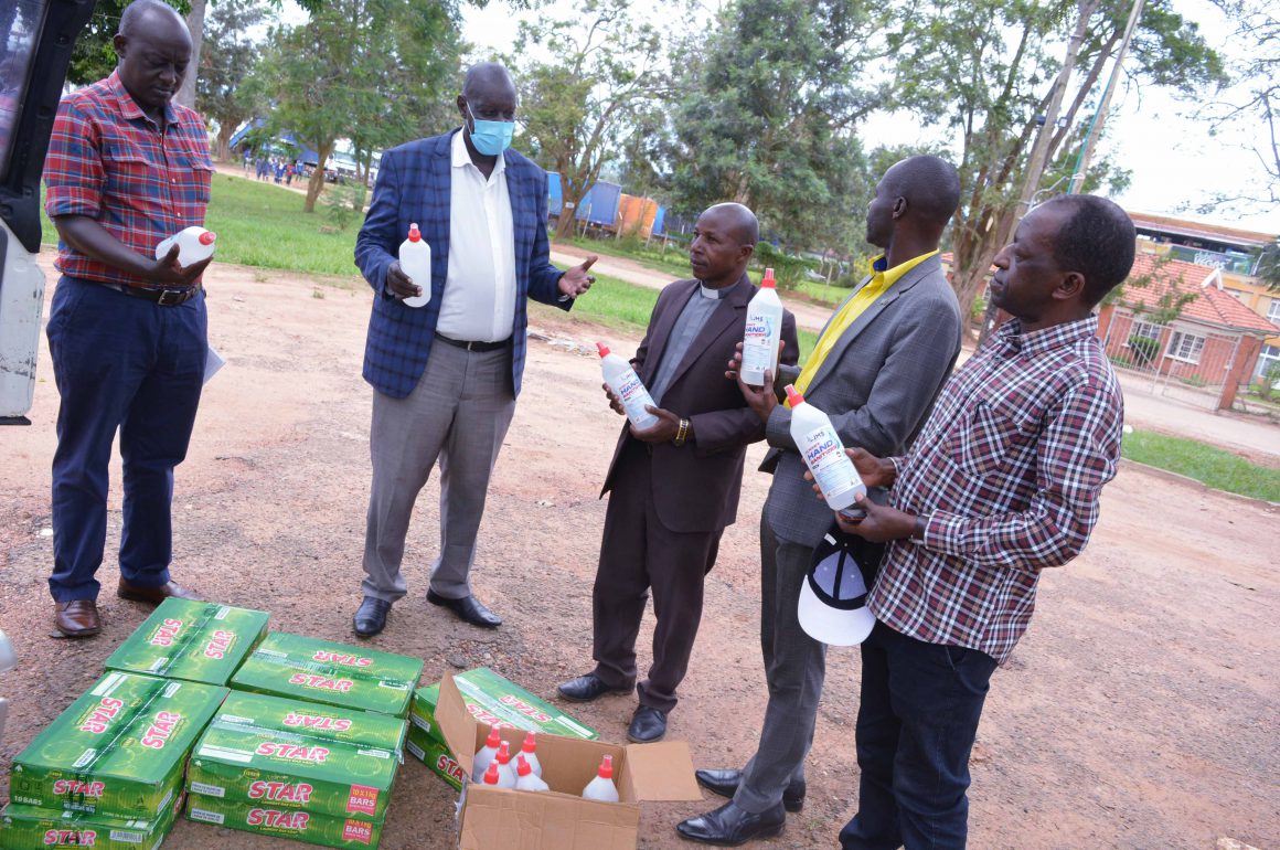 Bishop Stuart University and Mother & Child Mobile Clinic Mbarara donate